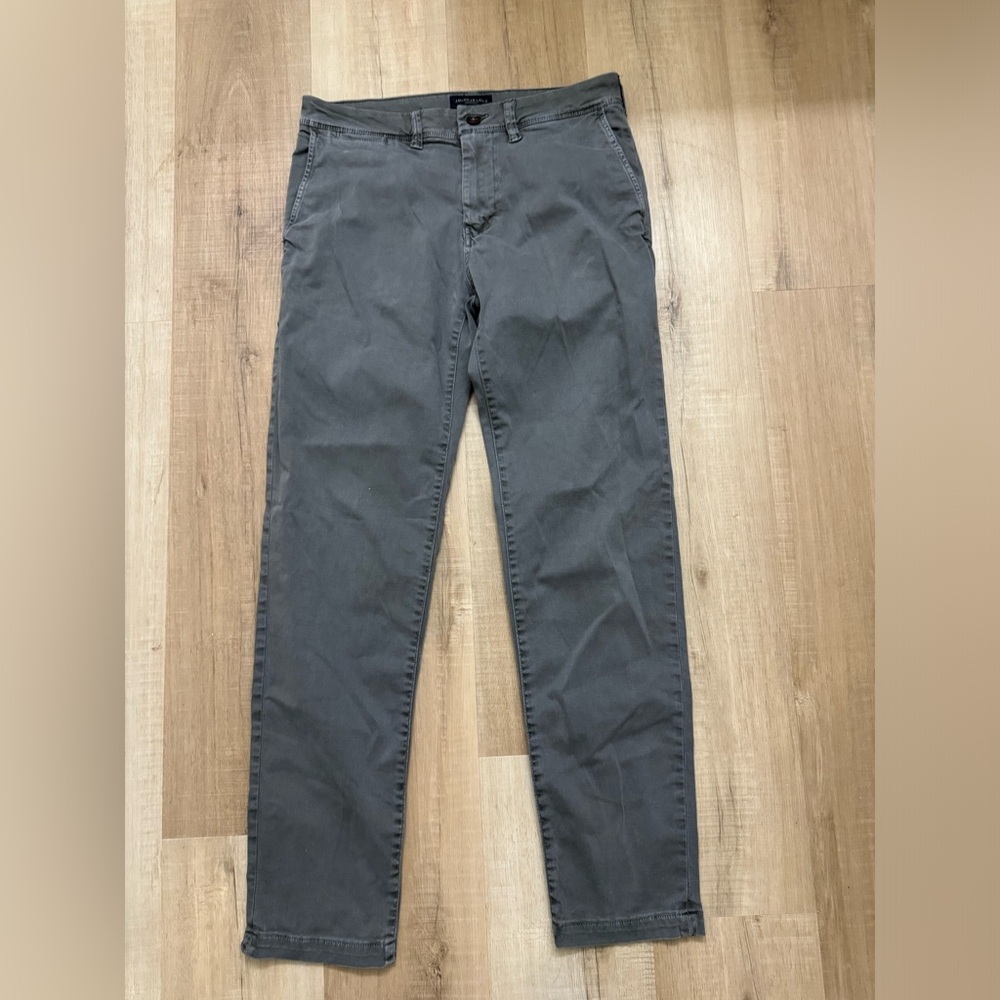 American Eagle Outfitters Extreme Flex Gray Pants
